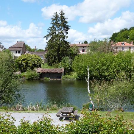 Lumineuse Maison Neuve, Cosy,67M², 2 Chambres/6 Couchages 1Km Lac, 200M Du Bourg. Vue Paisible, Sur La Nature Saint-Pardoux-lʼOrtigier المظهر الخارجي الصورة