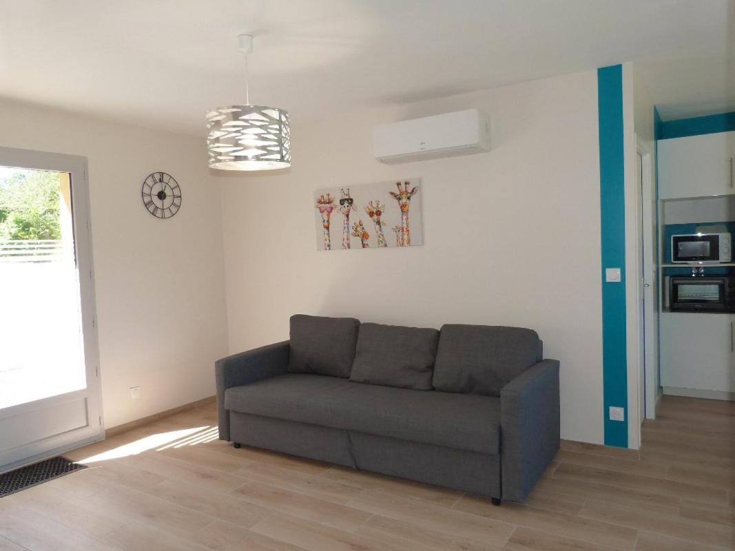 Lumineuse Maison Neuve, Cosy,67M², 2 Chambres/6 Couchages 1Km Lac, 200M Du Bourg. Vue Paisible, Sur La Nature Saint-Pardoux-lʼOrtigier المظهر الخارجي الصورة
