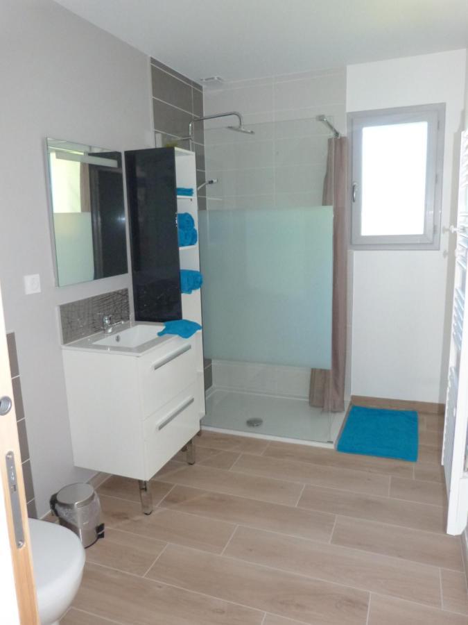 Lumineuse Maison Neuve, Cosy,67M², 2 Chambres/6 Couchages 1Km Lac, 200M Du Bourg. Vue Paisible, Sur La Nature Saint-Pardoux-lʼOrtigier المظهر الخارجي الصورة